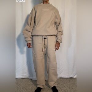 Fear of God Essential Cream sweatsuit size xs & xxs